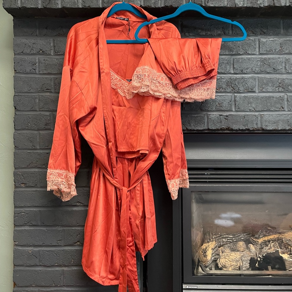 Nastygal Lacey pajama & robe set orange US 12